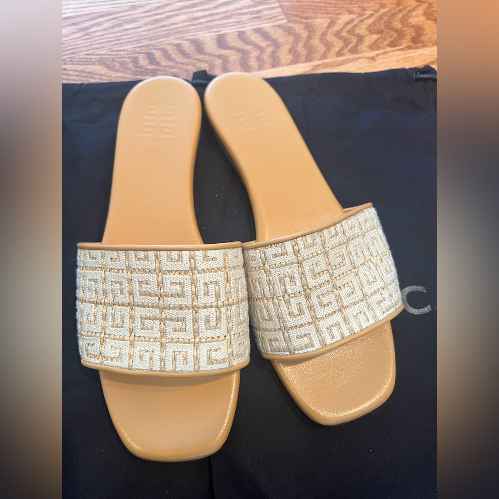 Givenchy, 4G women’s Raffia Logo Slide sandals, 9.5